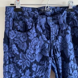 Floral Print Guess Jeans